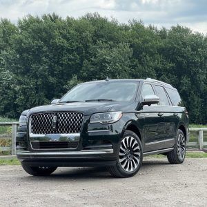 Black Lincoln Navigator